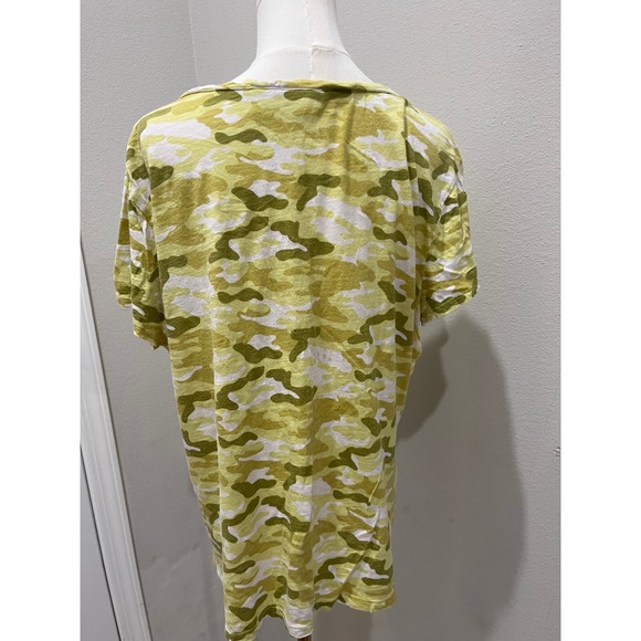 Cato Women's XL Camouflage V-Neck T-Shirt Rhinestone Embellished Short Sleeve - Picture 4 of 5